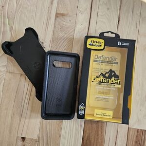 NIB OtterBox Defender Series Case For Samsung Galaxy S10+ Black